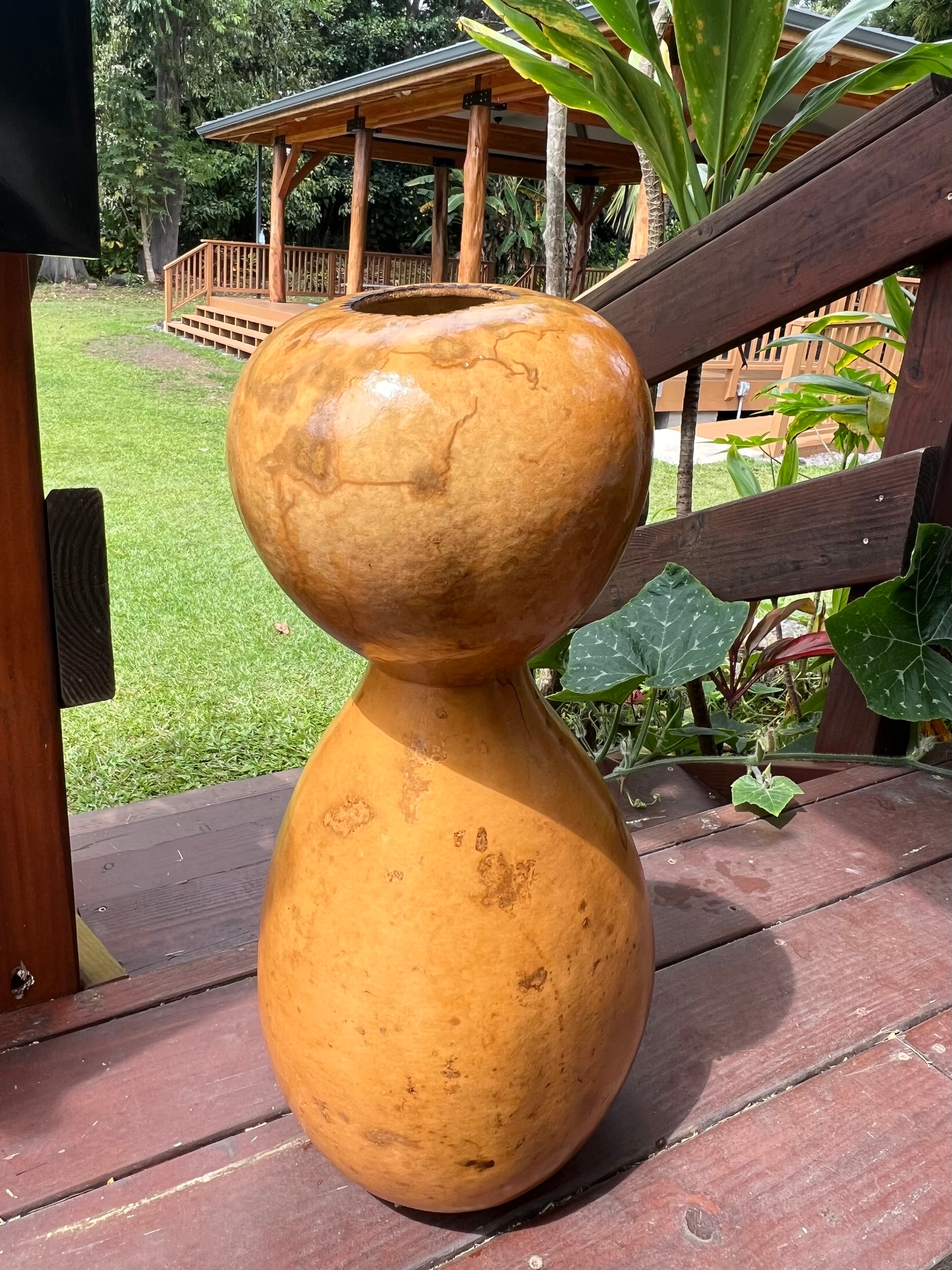 A finished ipu heke made by Kalim H. Smith at Hālau Kaʻeaikahelelani
